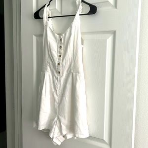 Only used one time, no stains, no rips or holes on the romper.